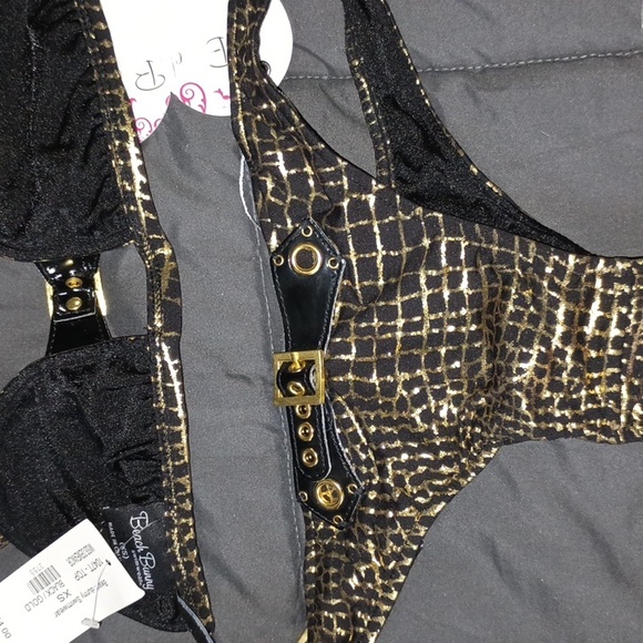 Beach Bunny NWT Miss Demeanor XS Gold - Picture 4 of 8